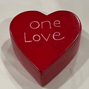 Red heart-shaped soapstone box with one love design